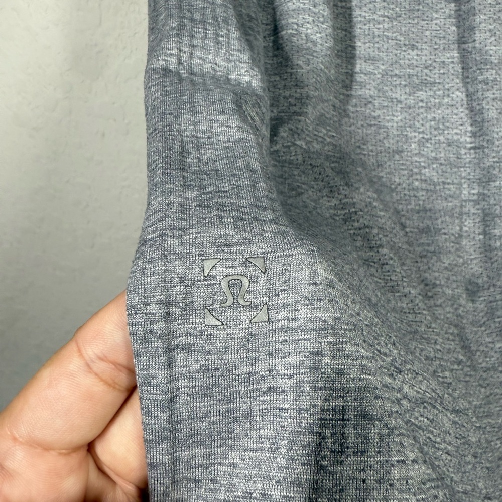 Lululemon Mens's Vent Tech Short Sleeve Shirt Size Small - Picture 3 of 5